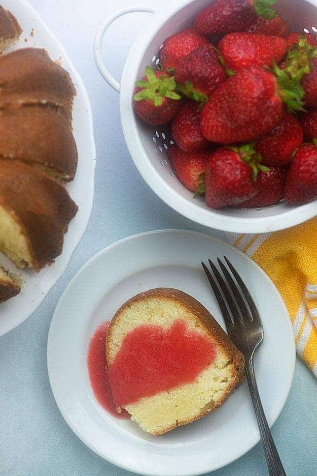 Kitchen Tip: Hulling Strawberries with a Straw - Barefeet in the Kitchen