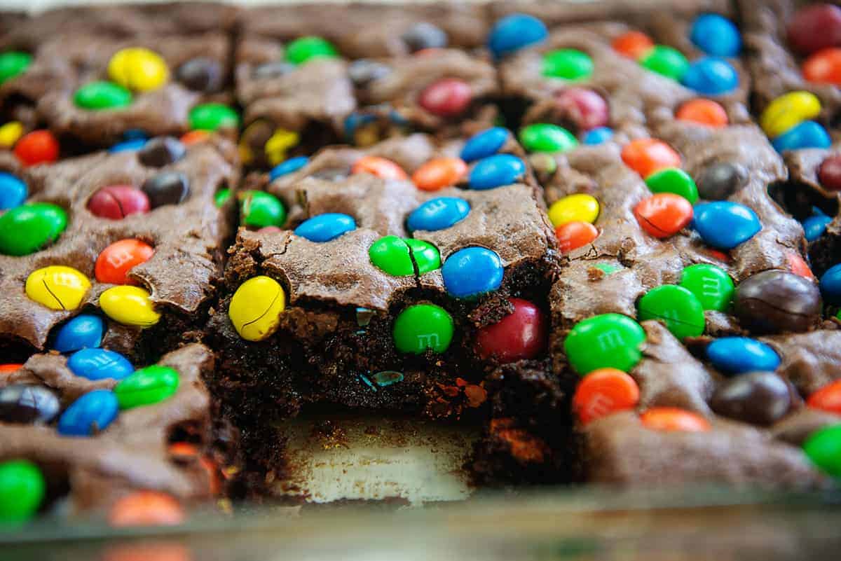 M&M Brownies Recipe - Inside BruCrew Life