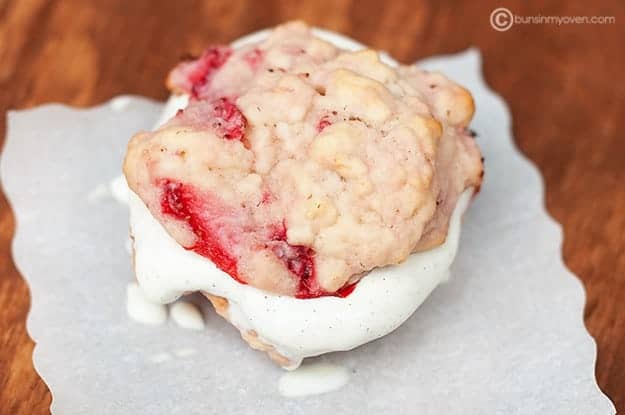 A close up of a strawberry shortcake cookie.