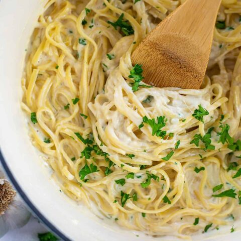 One Pot Creamy Garlic Pasta Recipe | Buns In My Oven