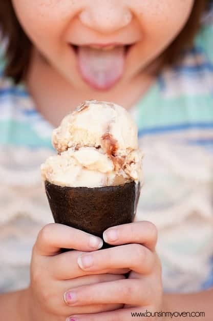 Peanut Butter Fudge Ripple Ice Cream — Buns In My Oven