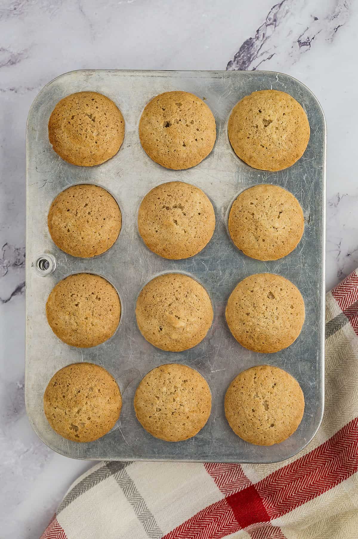 Bake donut muffins in mini muffin tin.