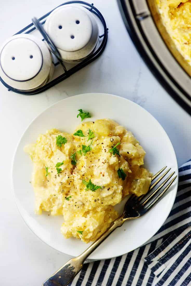 Cheesy Hashbrown Casserole In The Slow Cooker! | Buns In My Oven