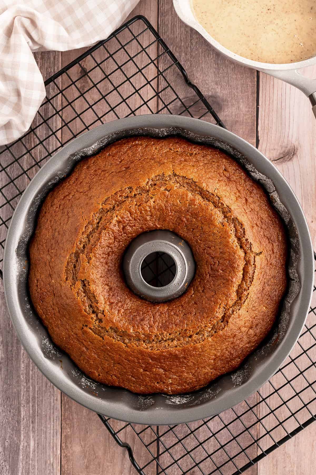 Tips and Tricks for Baking With Bundt Pans