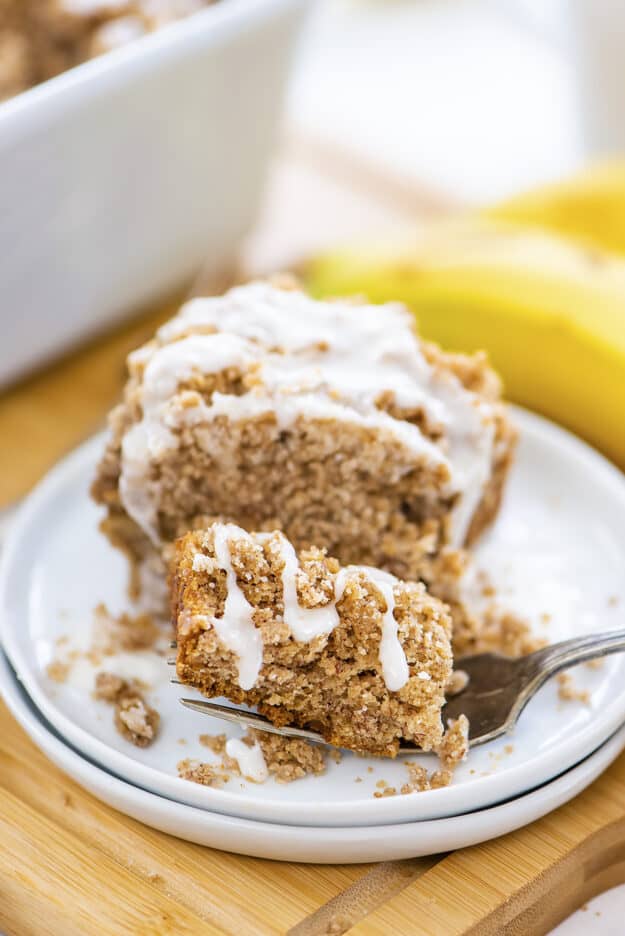 Banana Coffee Cake Recipe with Streusel Topping | Buns In My Oven