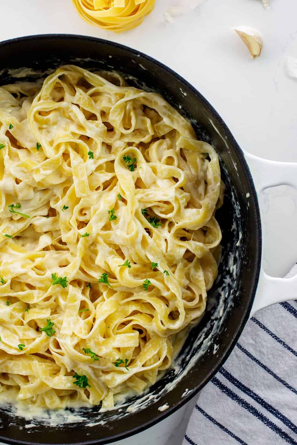 Homemade Alfredo Sauce | Buns In My Oven