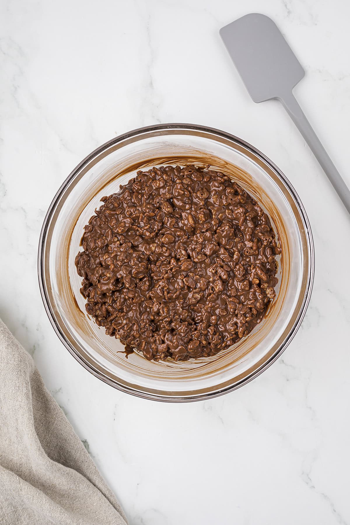 Chocolate peanut butter rice krispies cereal in bowl.