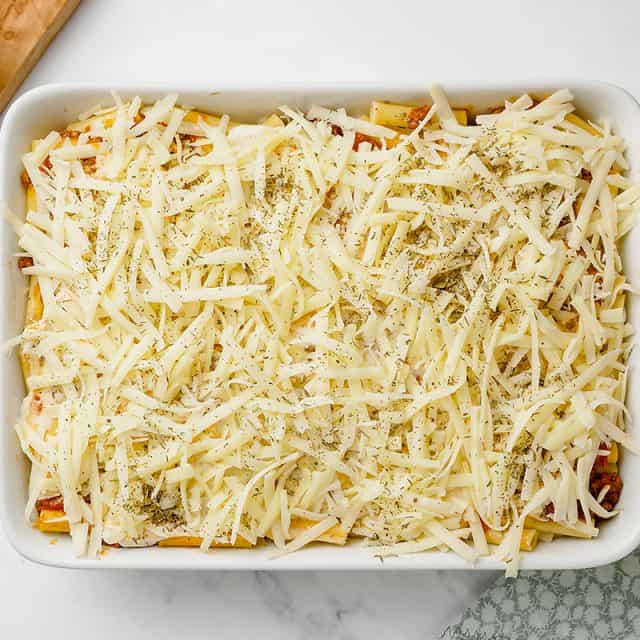 Cheesy Baked Ziti with Meat Sauce - BunsInMyOven.com