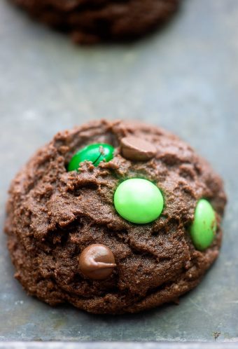 Homemade Chocolate Mint Cookies | Buns In My Oven