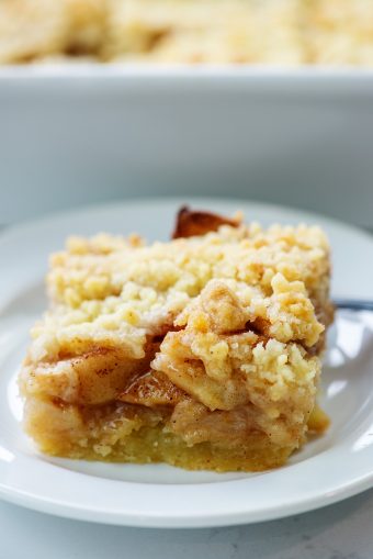 Best Ever Caramel Apple Pie Bars — Buns In My Oven
