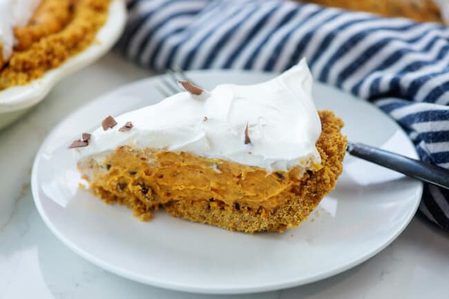 Pumpkin Cream Pie with Chocolate Chips! | Buns In My Oven