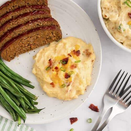 Cheddar Mashed Potatoes & Turkey Bacon