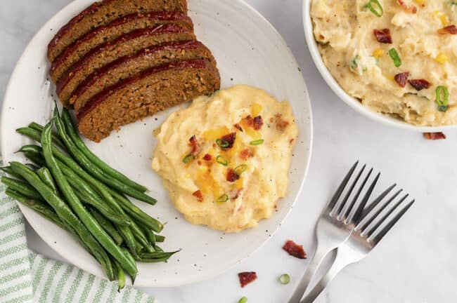 Crockpot Loaded Mashed Potatoes | Buns In My Oven