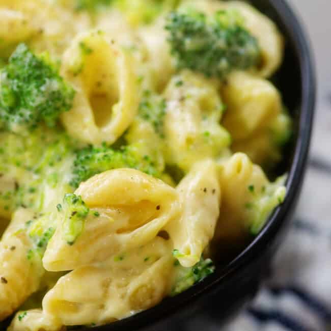 Broccoli Mac and Cheese | Buns In My Oven