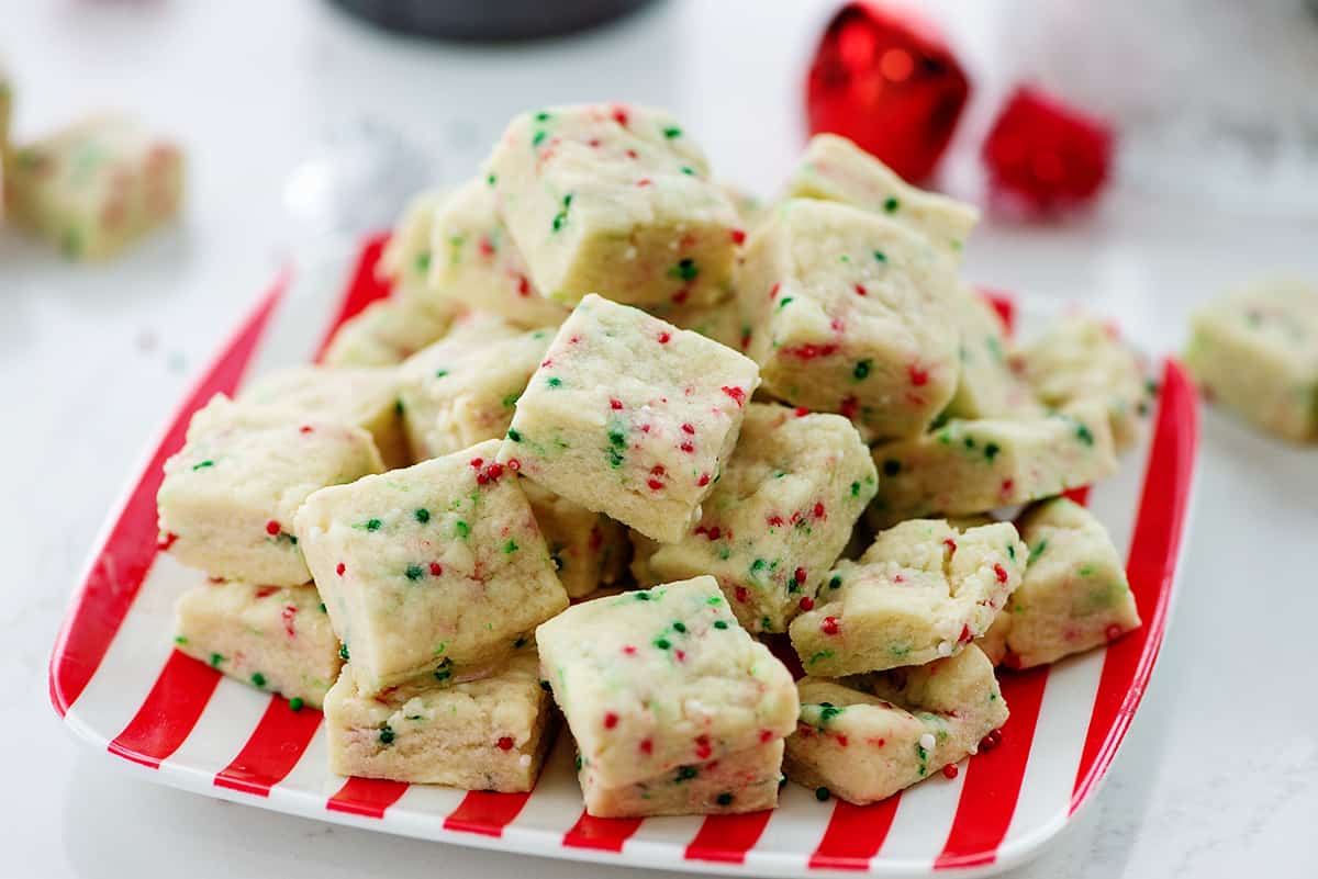 Christmas Shortbread Bites | Buns In My Oven