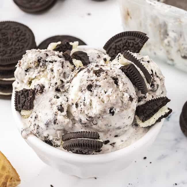 Homemade Cookies & Cream Ice Cream 