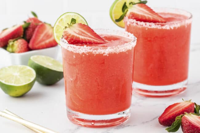 Frozen Strawberry Margaritas | Buns In My Oven