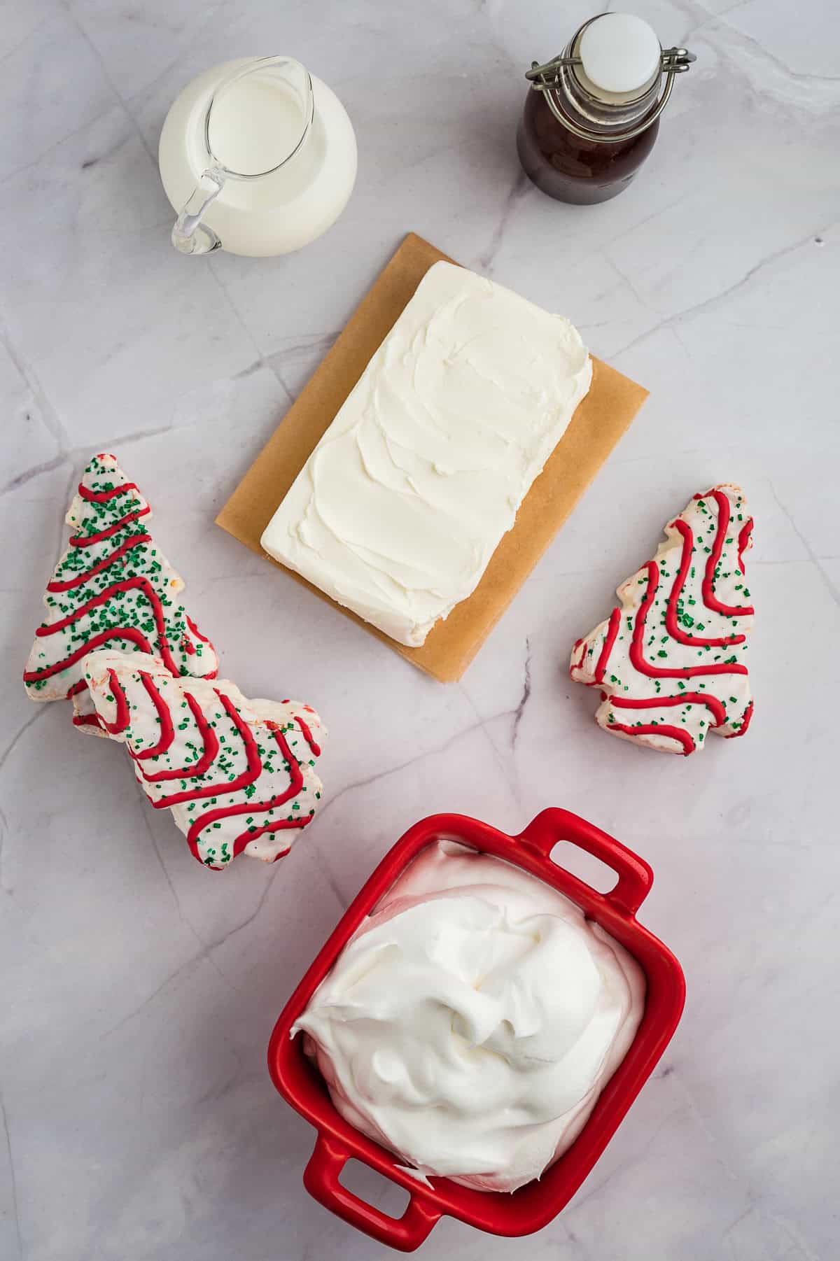 Ingredients for Christmas tree cake dip.